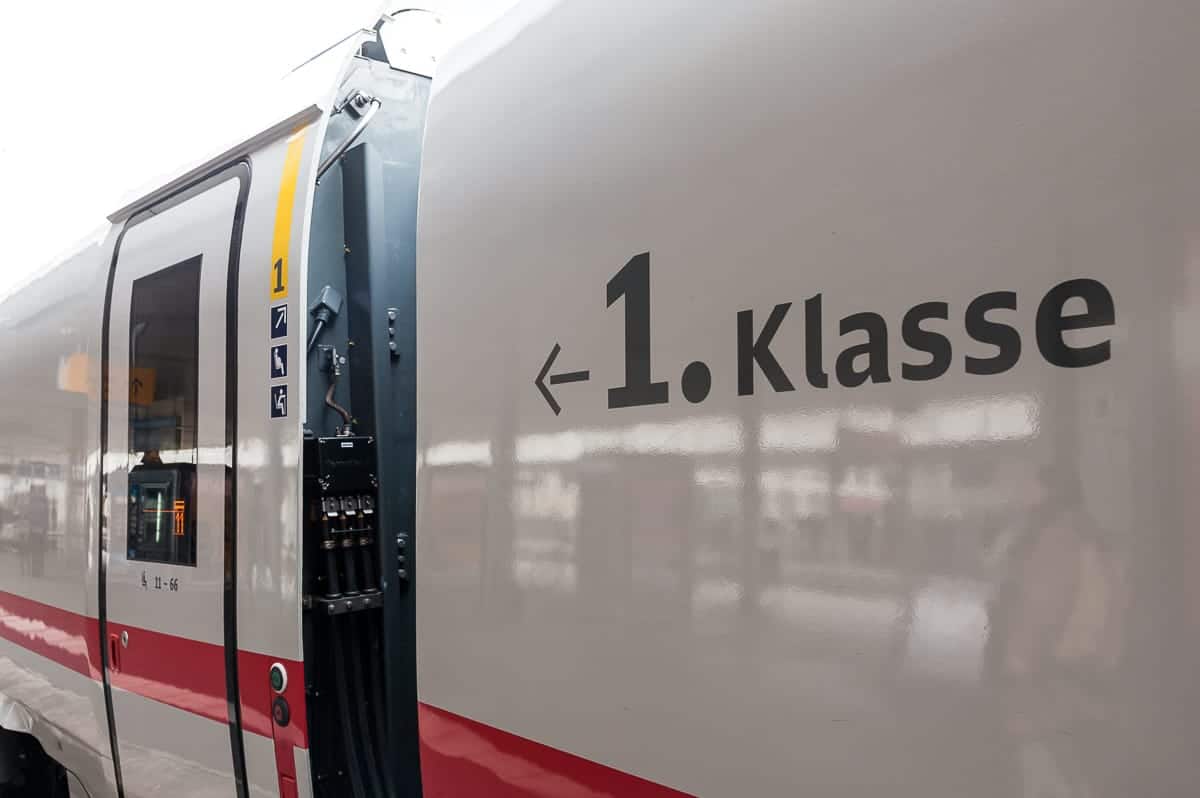 Kennzeichnung der 1. Klasse, außen