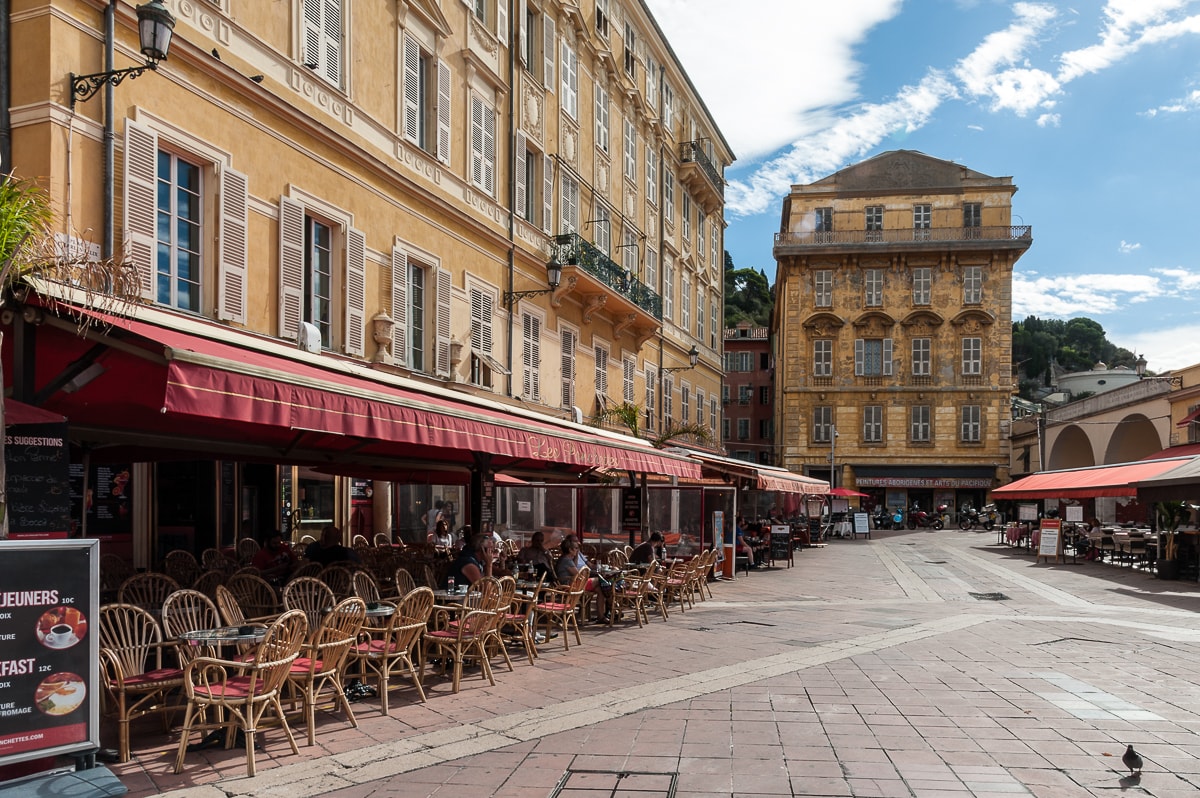 Cours Saleya am Rande der Altstadt von Nizza.