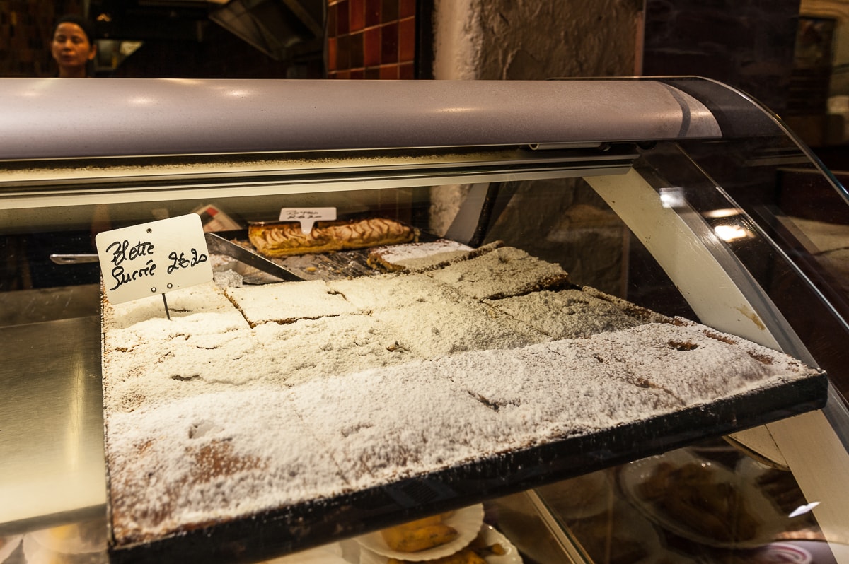 Tourte de Blette (Cuisine Nissarde), eine Spezialität der Küche Nizzas.