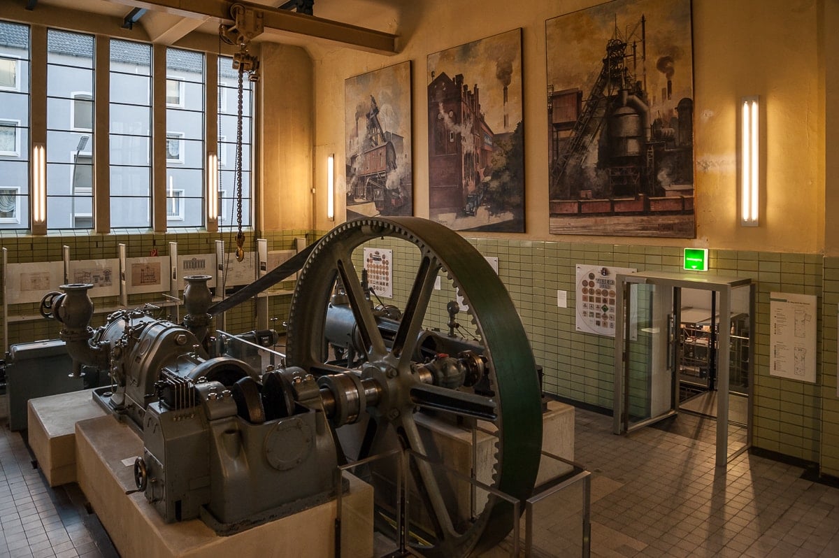 unbenutzte Dampfmaschine im Maschinenhaus (Hansa-Brauerei), heute: Brauerei-Museum