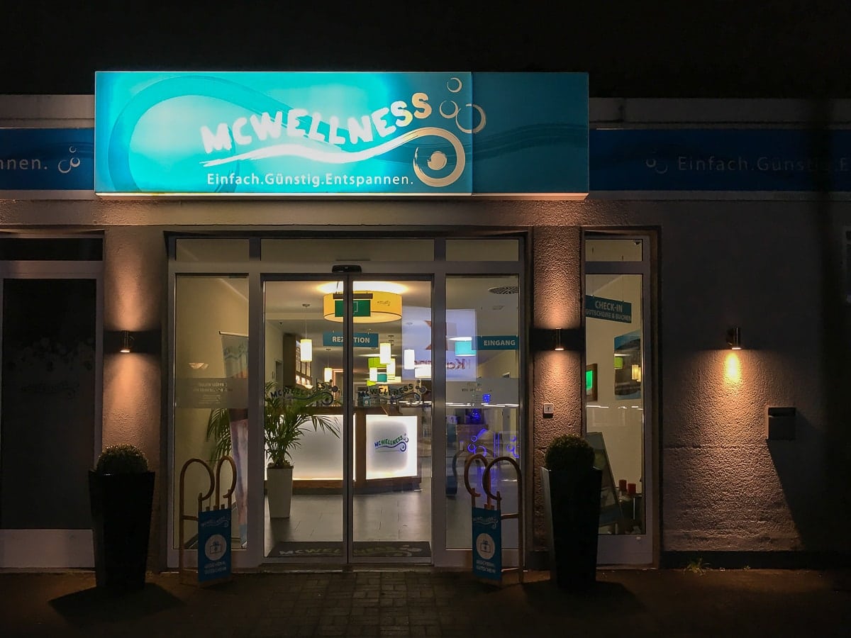 Eingang zu McWellness Dortmund I