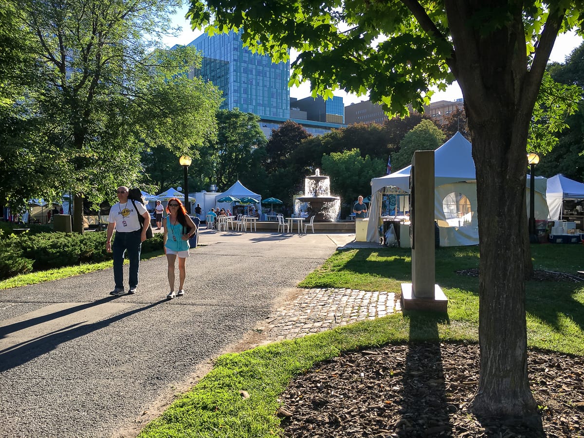 Confederation Park während des Ottawa Jazz Festivals