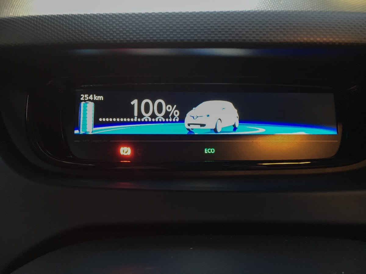 100%