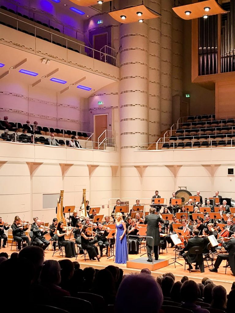 1. Philharmonisches Konzert - Jeannette Wernecke