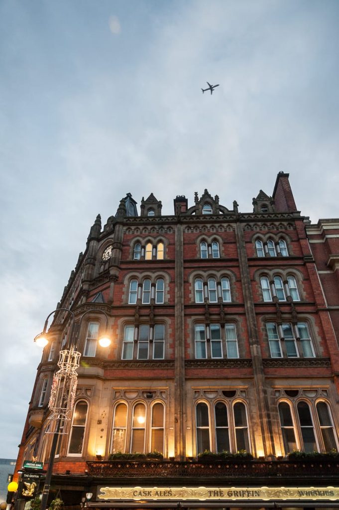 Mit dem Flugzeug schnell in Leeds
