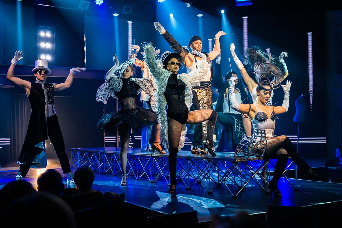 Voguing und Supermodels auf dem Laufsteg