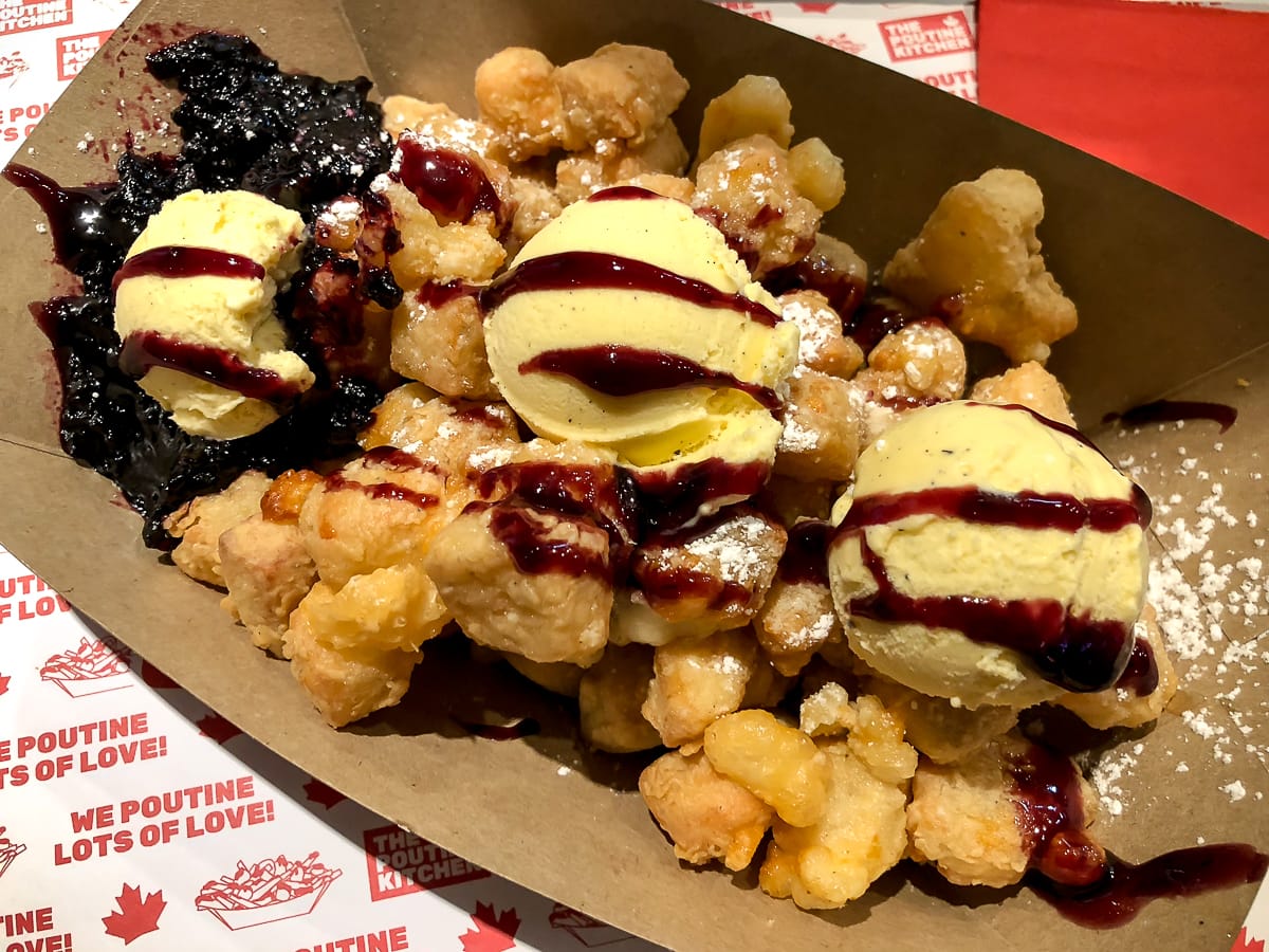 Das Beste, was man mit Käse machen kann! - Deep Fried Cheese Curds mit viel Sauerei