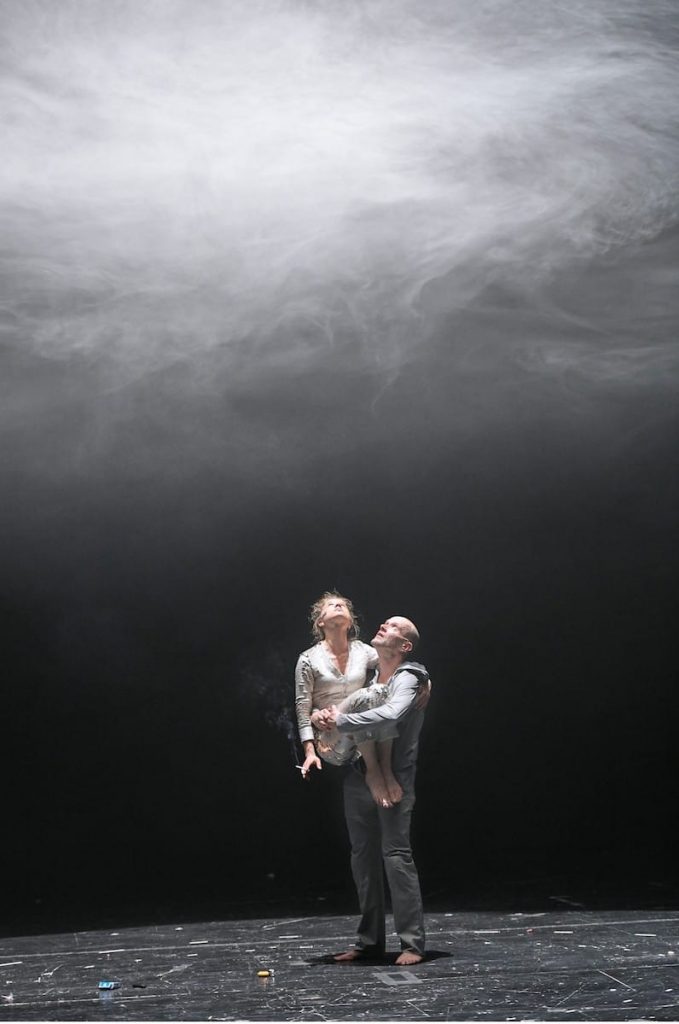 Lea Ruckpaul, Robert Kuchenbuch - 1984 von George Orwell, Theaterfassung von Armin Petras Foto: Thomas Aurin