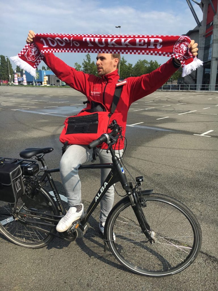 Robin ist glühender Fan