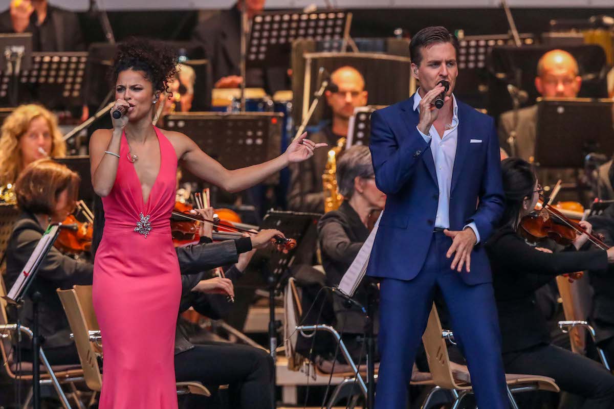 Patricia Meeden und Alexander Klaws tauchten bei der Musicalgala "A Night full of Stars" der Cityring-Konzerte gemeinsam mit den Gästen in das emotionale und glanzvolle Genre des Musicals ein Foto: Jan Heinze
