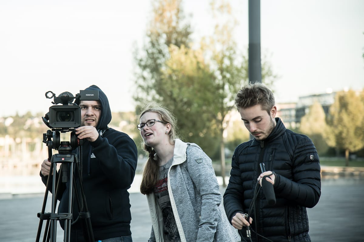 Die studentische Crew, die für ihr UniTV einen Beitrag mit mir drehten