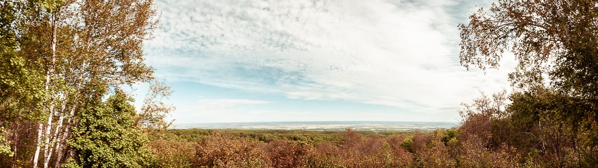 Ausblick auf die weite Natur des Riding Mountain National Parks