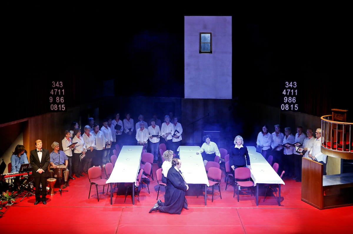 Unsere Herzkammer: Ensemble, Chor der Dortmunder Tafel © Birgit Hupfeld.