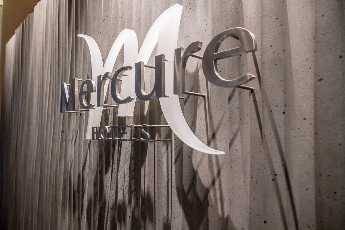 Mercure Hotel Logo
