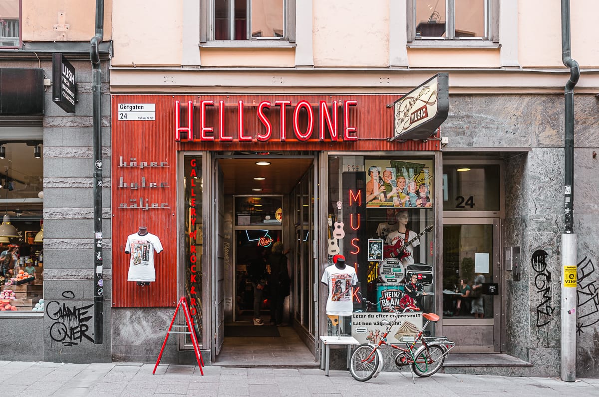 Eingang des Hellstone Music Recordstore in Södermalm.