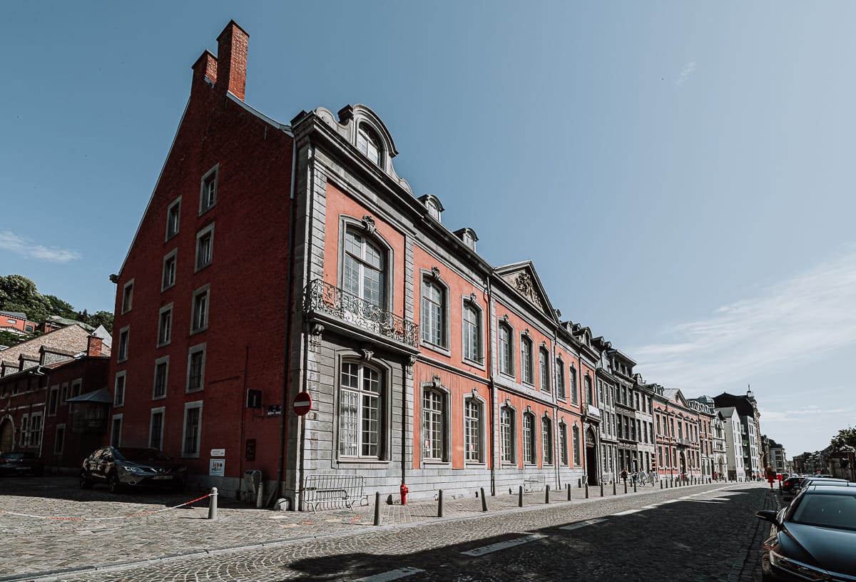 Rue Hors-Château, Lüttich.