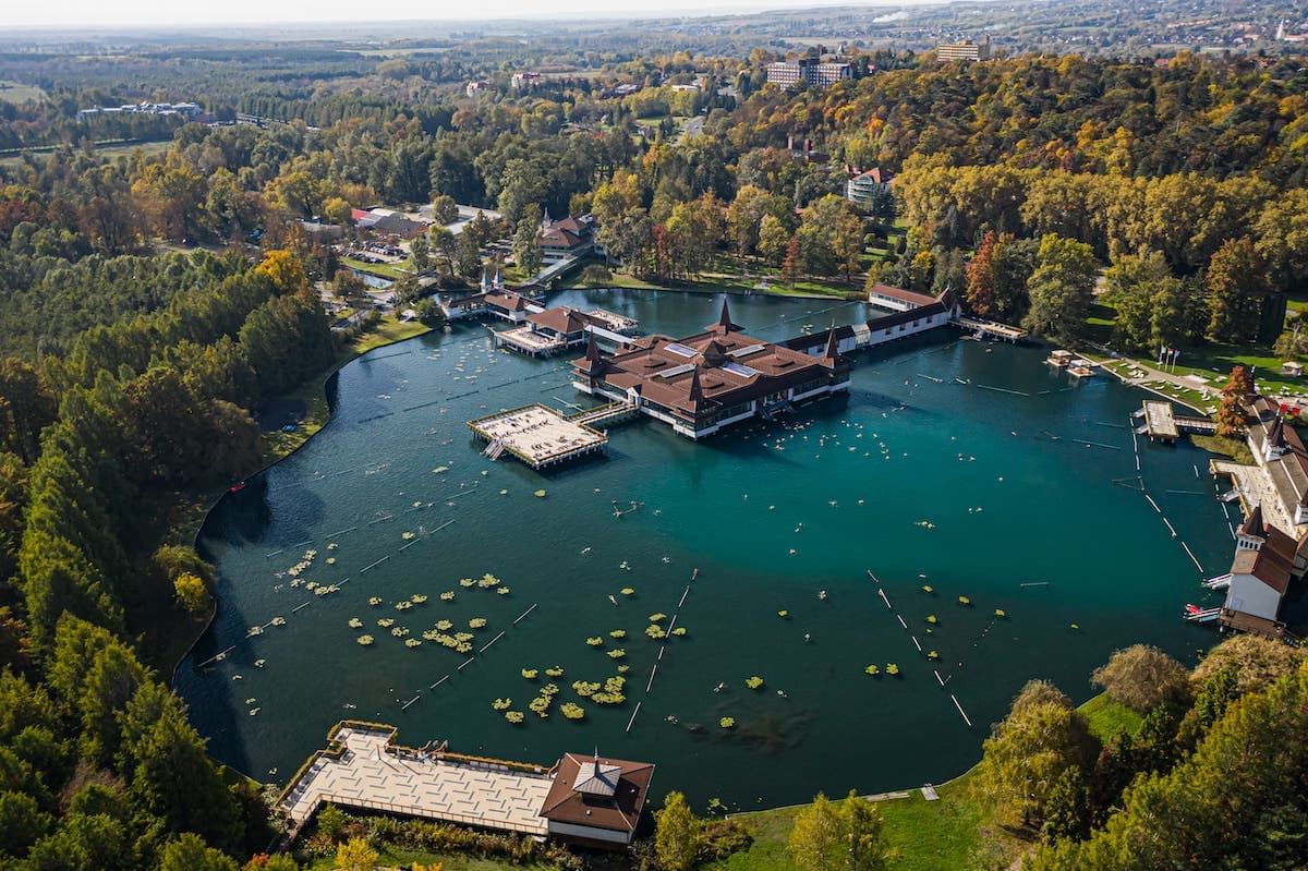Hévíz Thermalsee von oben/Luftaufnahme ©Ungarisches Tourismusamt